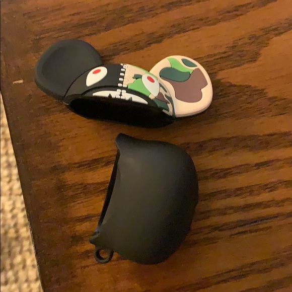 🆕 Apple AirPods Pro & V1 & V2 - Picture 14 of 16